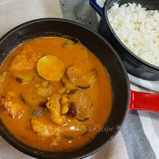 おひとり様✿なすとチキンのスパイスカレー